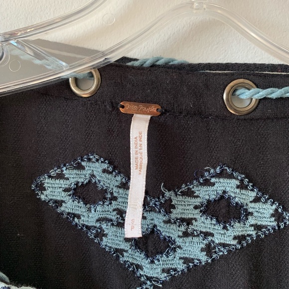 Free People | Eden Black Emboridered Boho Blouse - Picture 4 of 6
